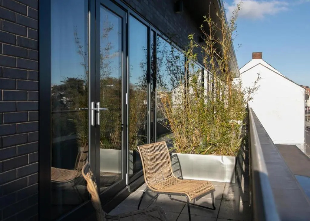 Custom House Apartments