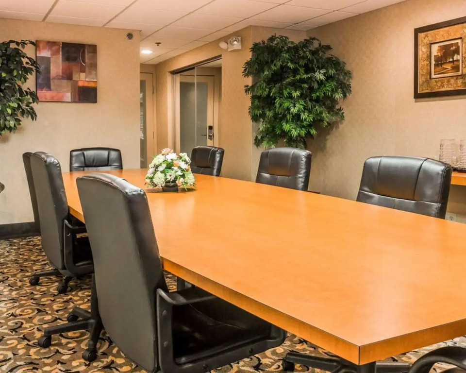 Wingate by Wyndham Utica