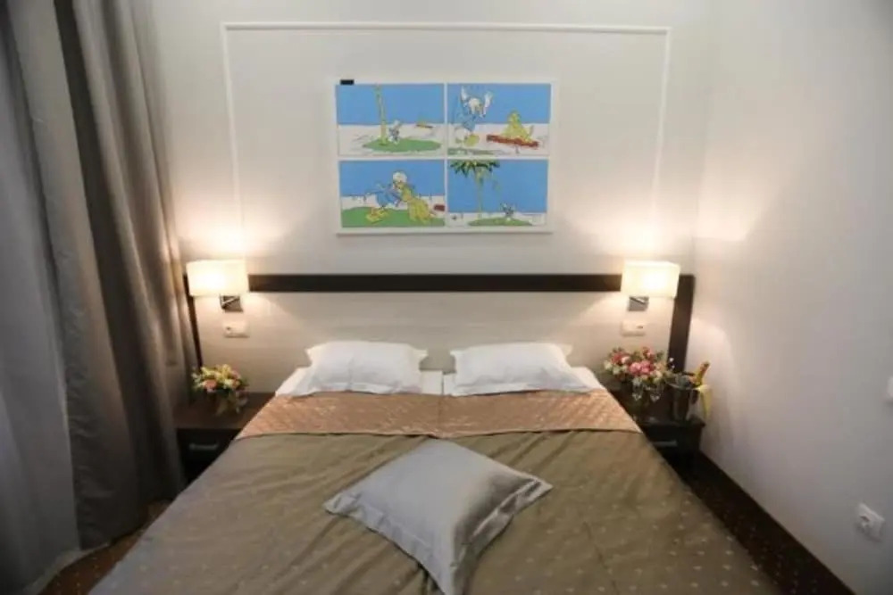 Donald Hotel