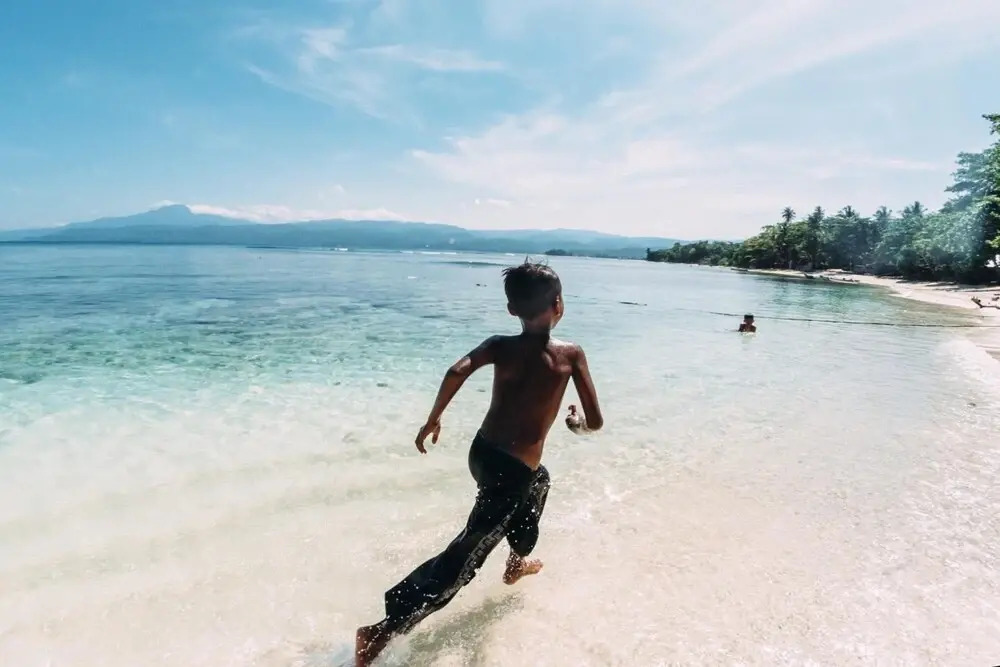 Krui Surf Camp Hotel Mutiara Alam Zandino