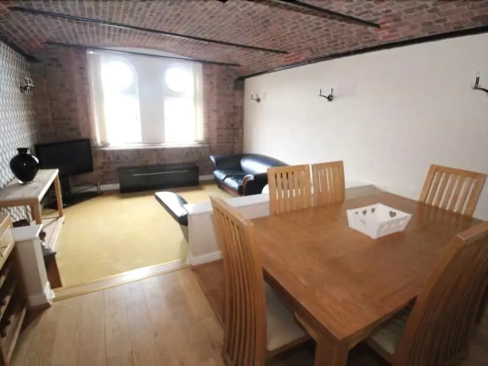 Liverpool Dockside Apartment