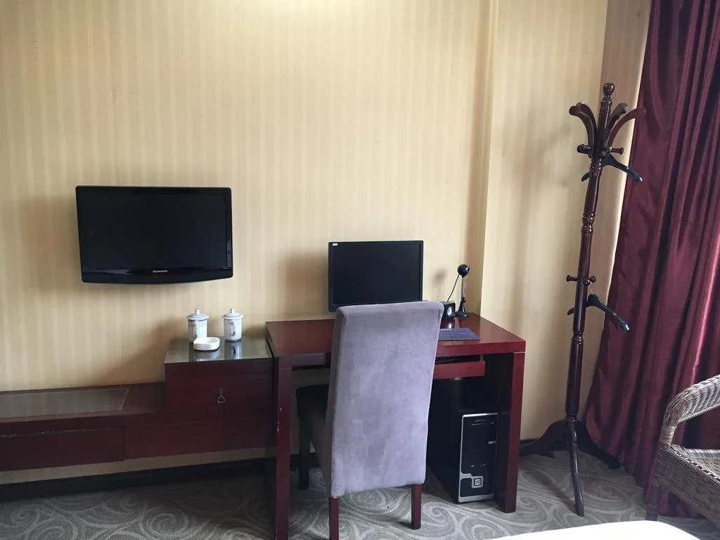 Yinhai Business Hotel
