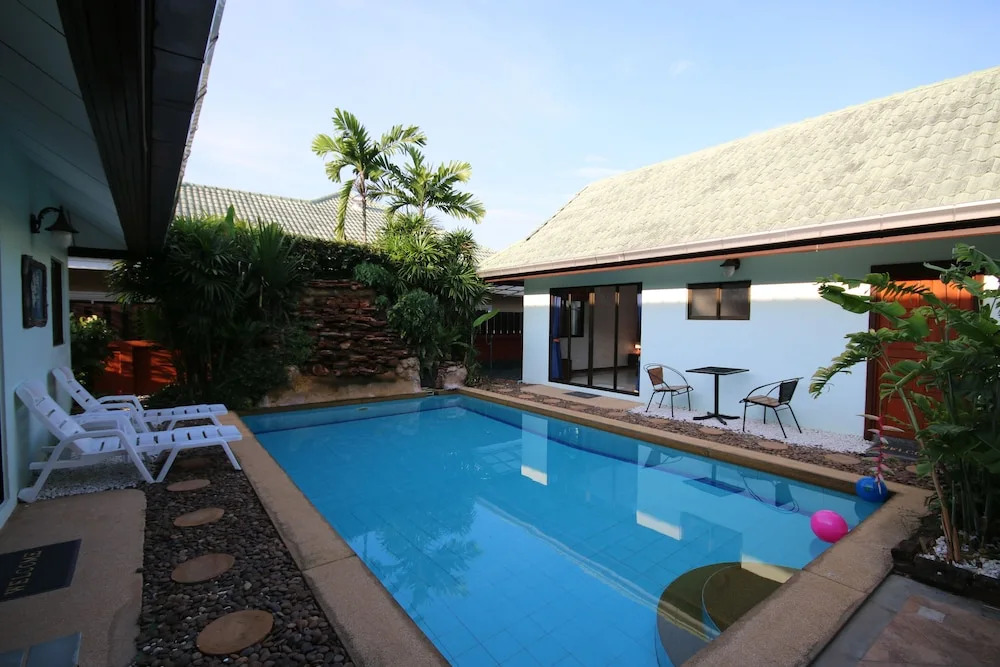 Bali Tropicana Pool Villa