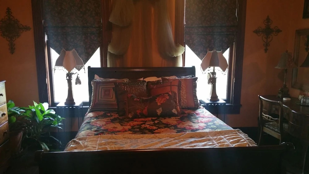 Fig Tree Manor