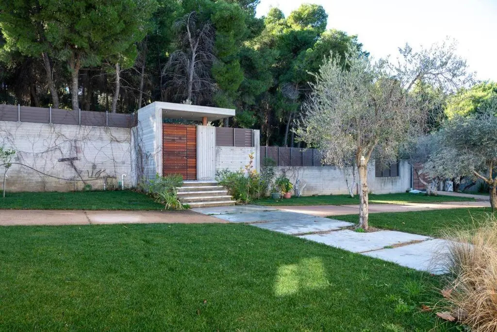 Villa Kalamos / Sea View and Pool nearby Athens