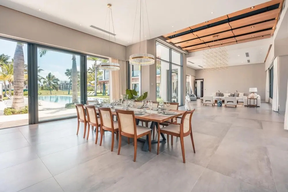 Feel at Home in This Wonderful Villa w Butler Included