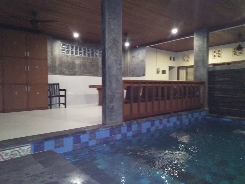 巴厘岛艾里沙努尔伍拉赖79号酒店(Airy Eco Sanur Bypass Ngurah Rai 79 Bali)