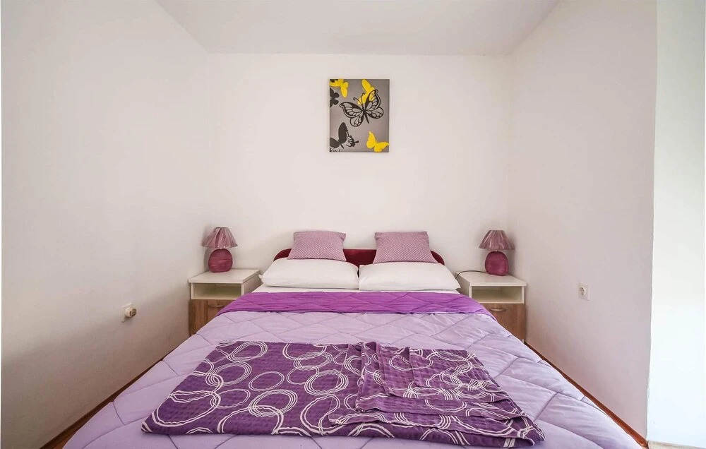 Beautiful Home in Brtonigla With 3 Bedrooms, Wifi and Outdoor Swimming Pool