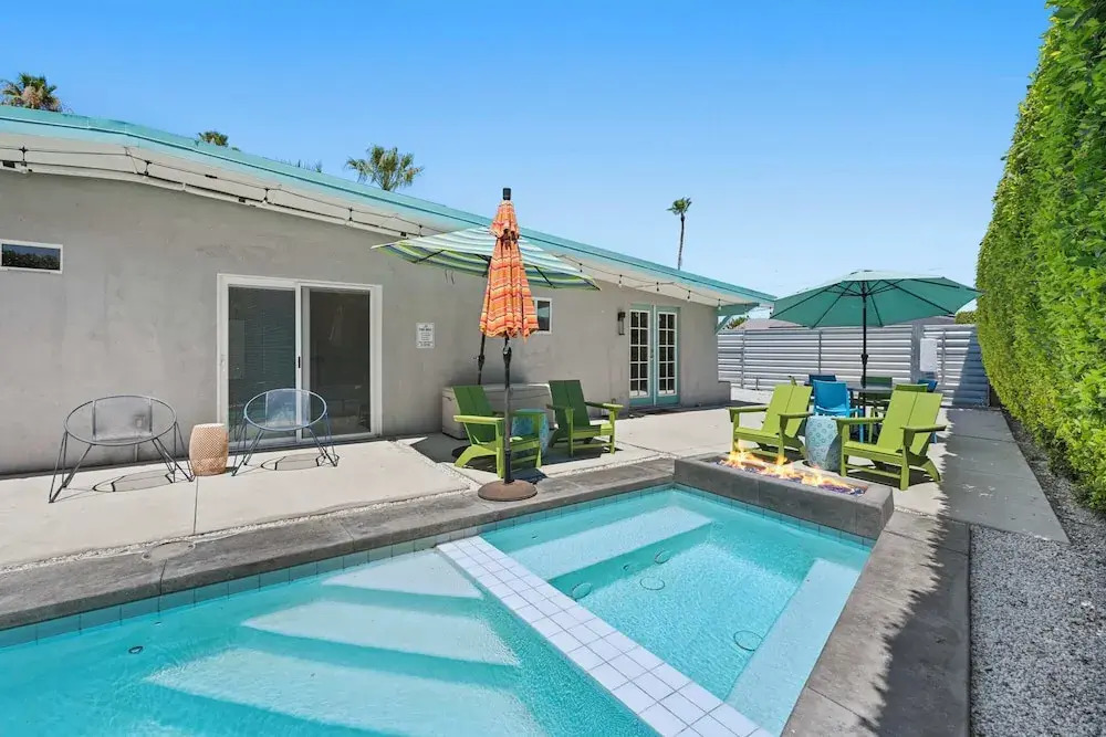 Modern Heart Oasis With Pool!