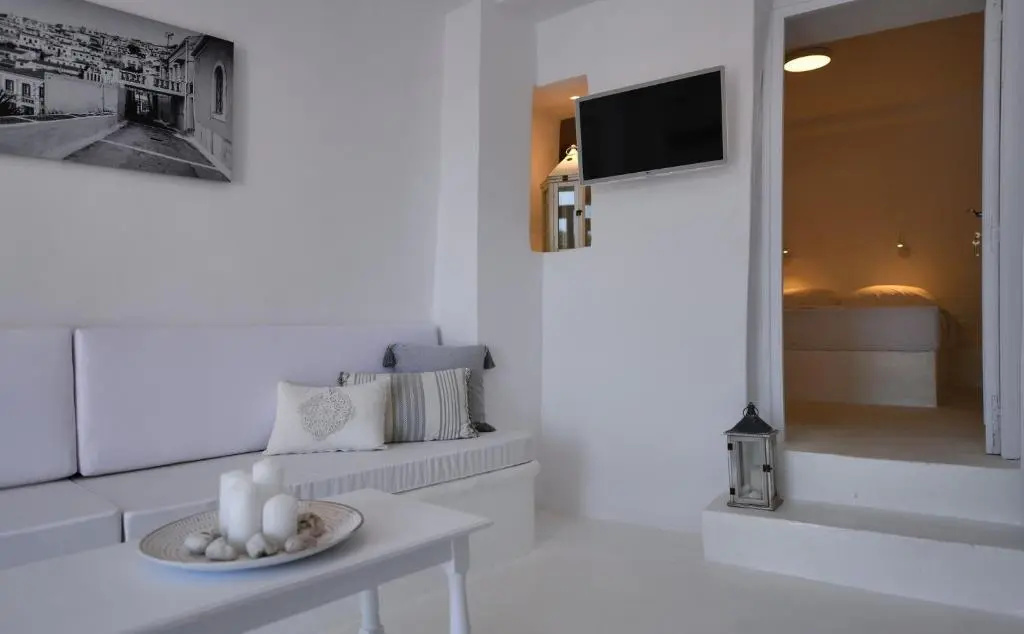 Fully renovated apartment in the heart of Ioulida on the island of Kea
