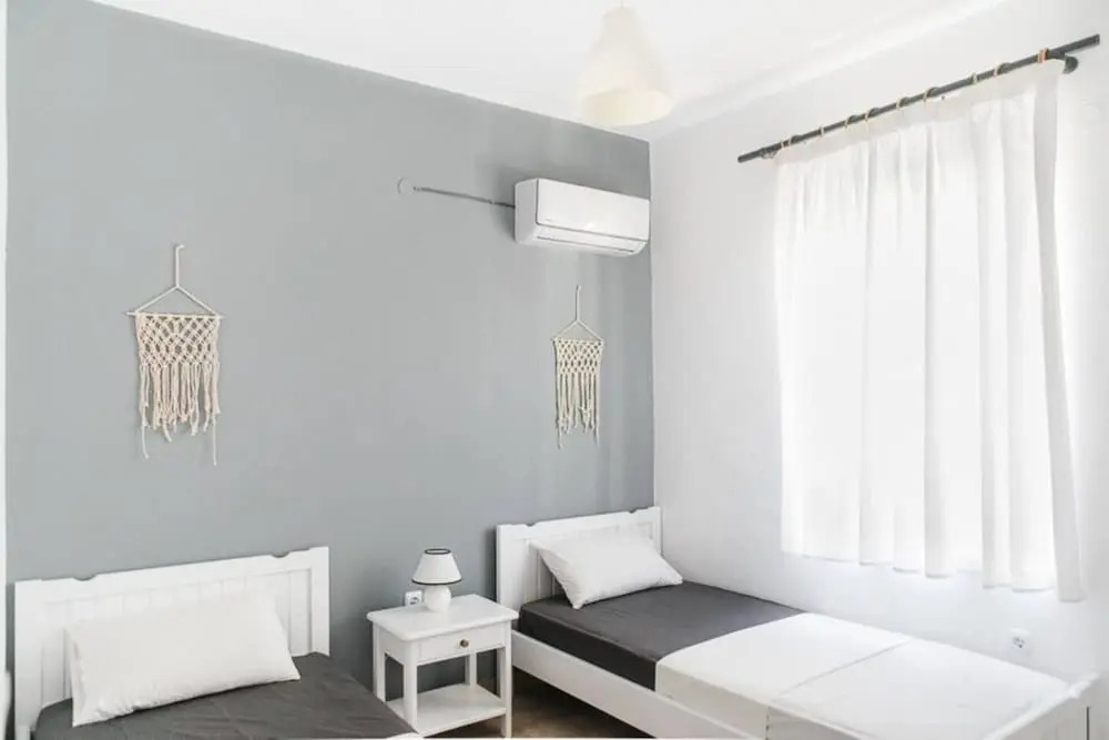 Amazing 2-bedroom Apartment Close to all Amenities