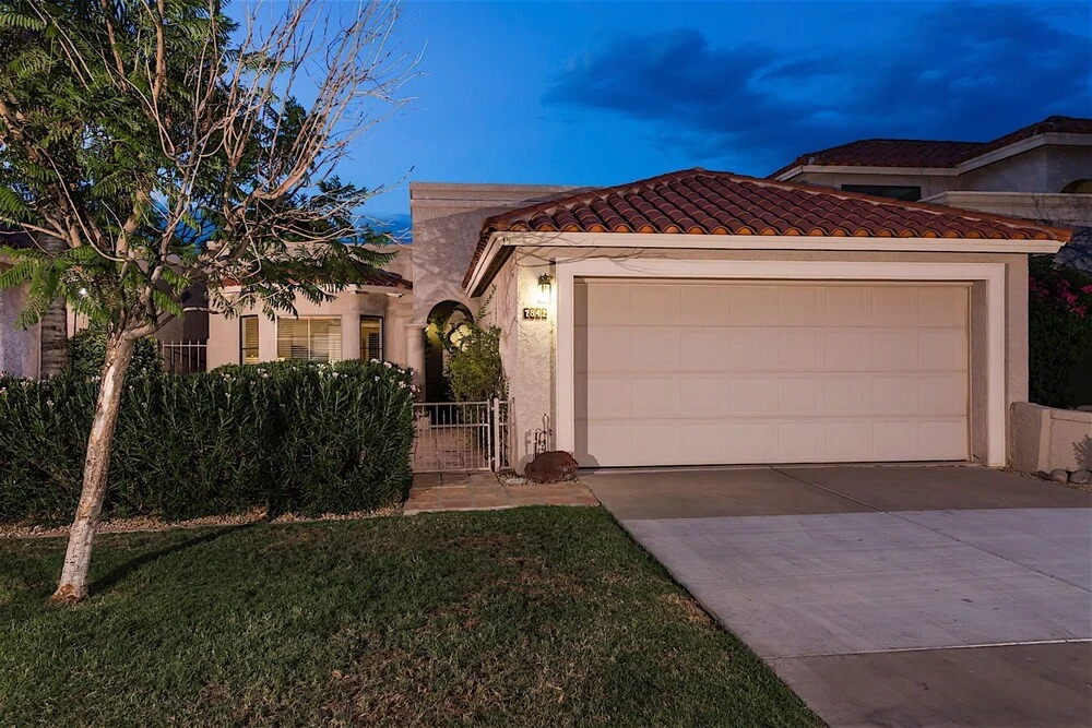 Truly Charming at McCormick Ranch By Signature Vacation Rent