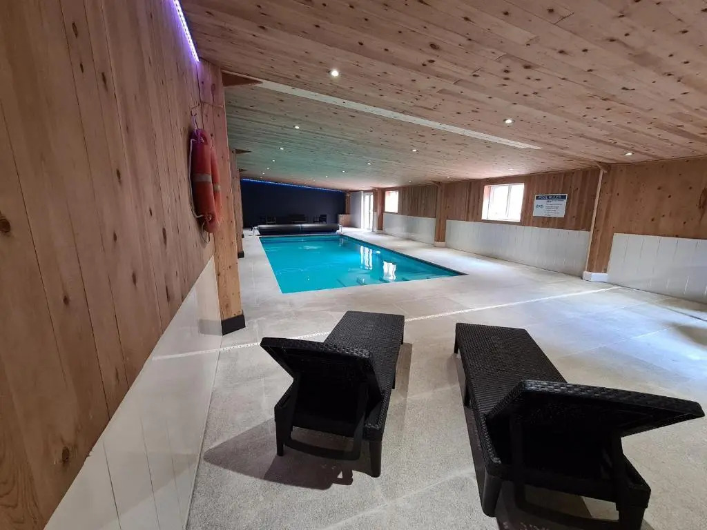 Twitchill Farm Cottages, Indoor Heated Pool, Peak District