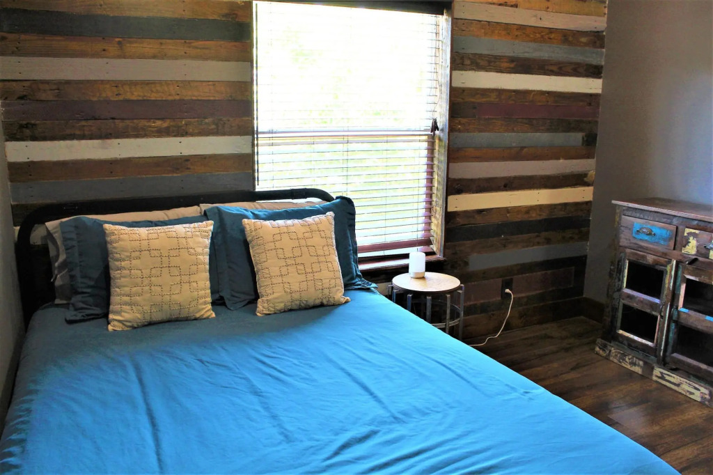 The Rustic Inn- Family Friendly Near Fiesta Texas