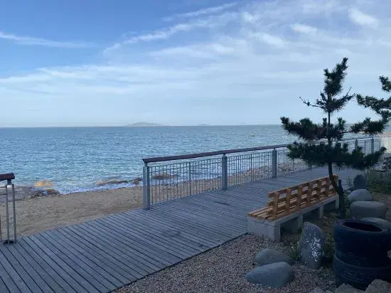 Dongyuemeishu Homestay (Qingdao Laoshan Scenic Area)