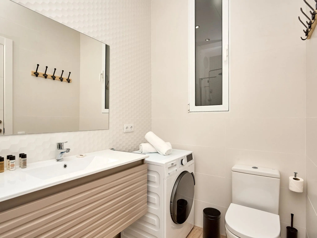UD Apartments Barcelona - Marina Vintage Exclusive Apartment (2BR)