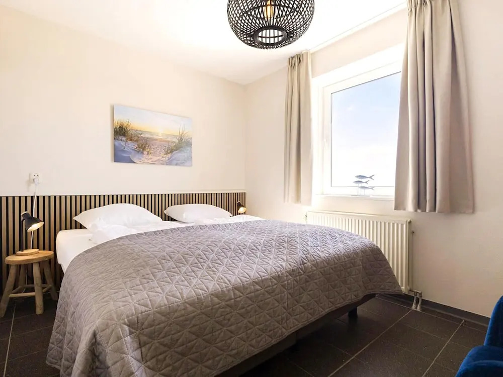 Beautiful Modern Furnished Apartment
