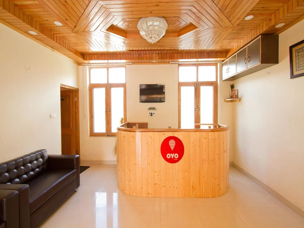 OYO 4719 Hotel WhitePod Manali