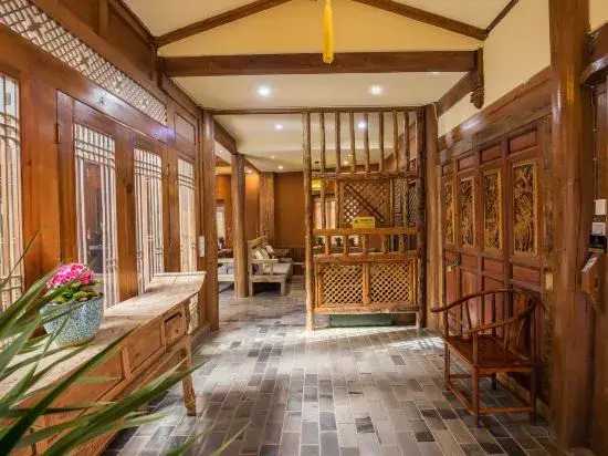 Yunmengze Hostel