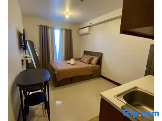 Seaside Serenity w/ SUNRISE | Staycation | Near Airport