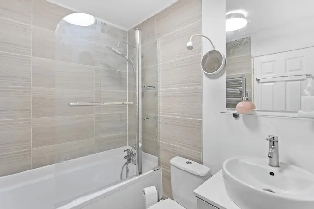 Cozy 2 Bed Apartment Close to Lcy & Excel