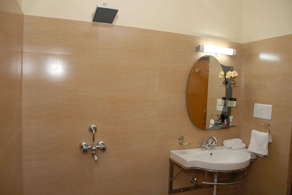 Apnayt Villa - A Luxury Homestay