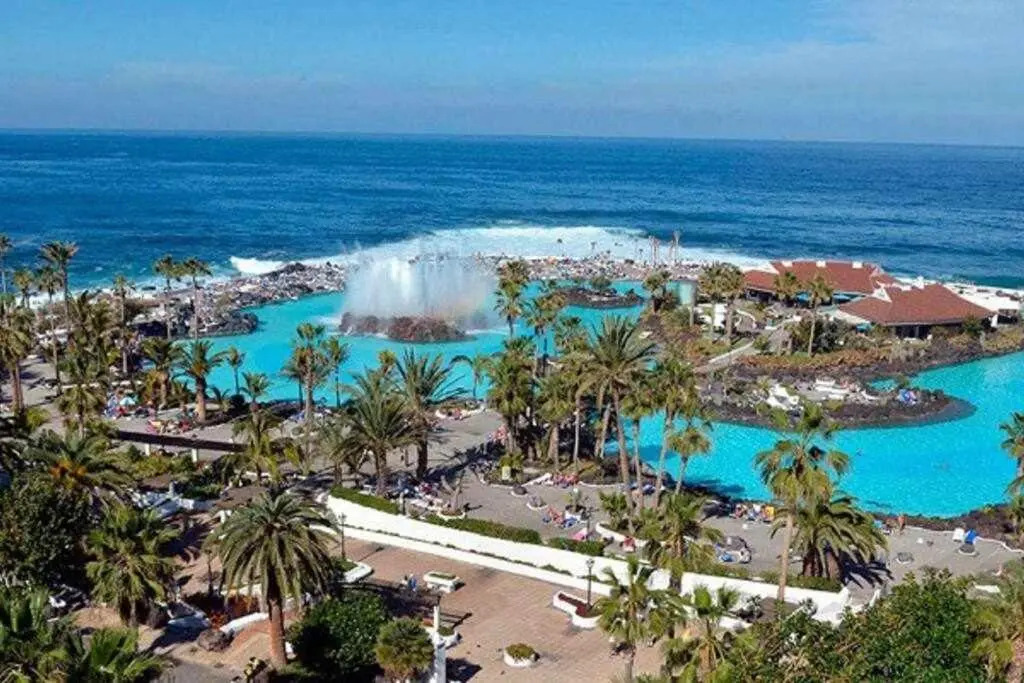 SUNNY ISLAND LAGO MARTIANEz 3