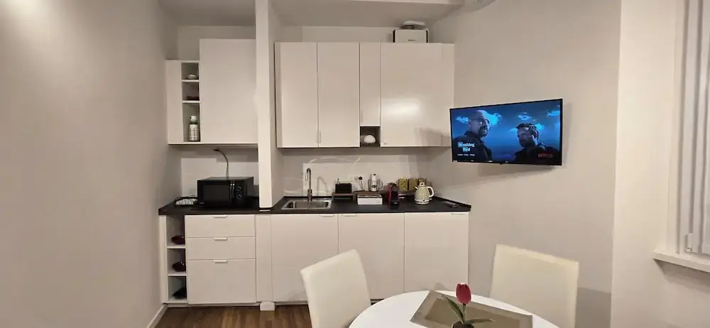 Rooms And Comfort Apartment