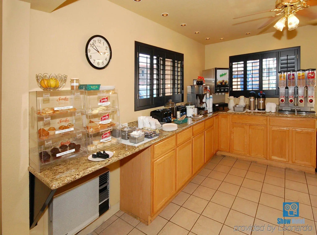 Quality Inn & Suites Phoenix NW - Sun City