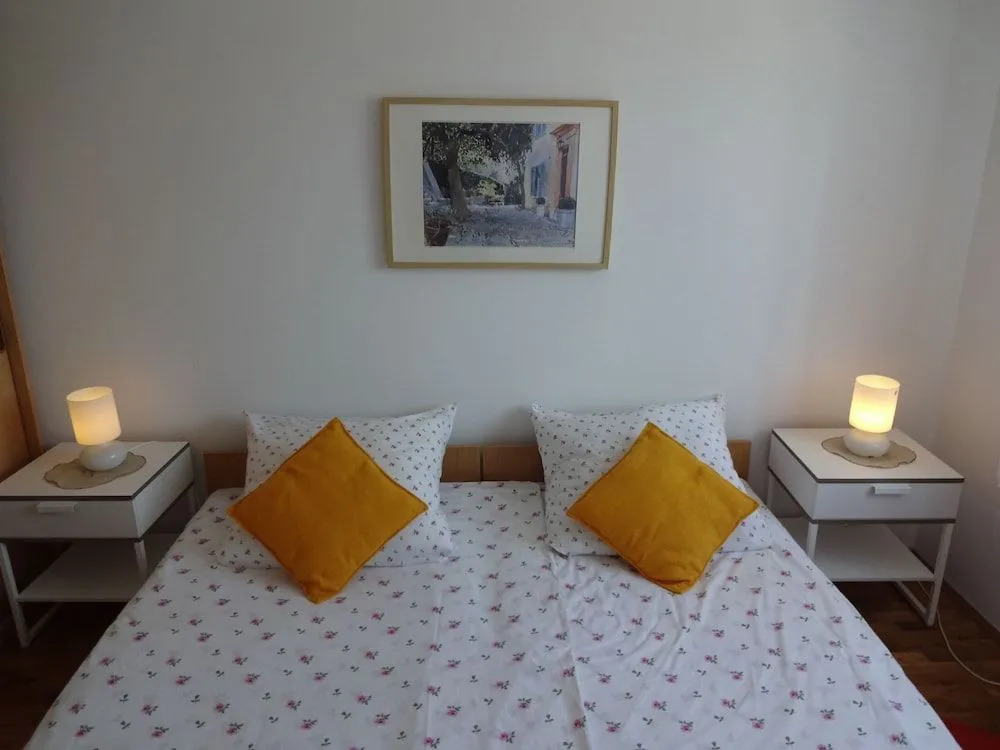 Apartment 802