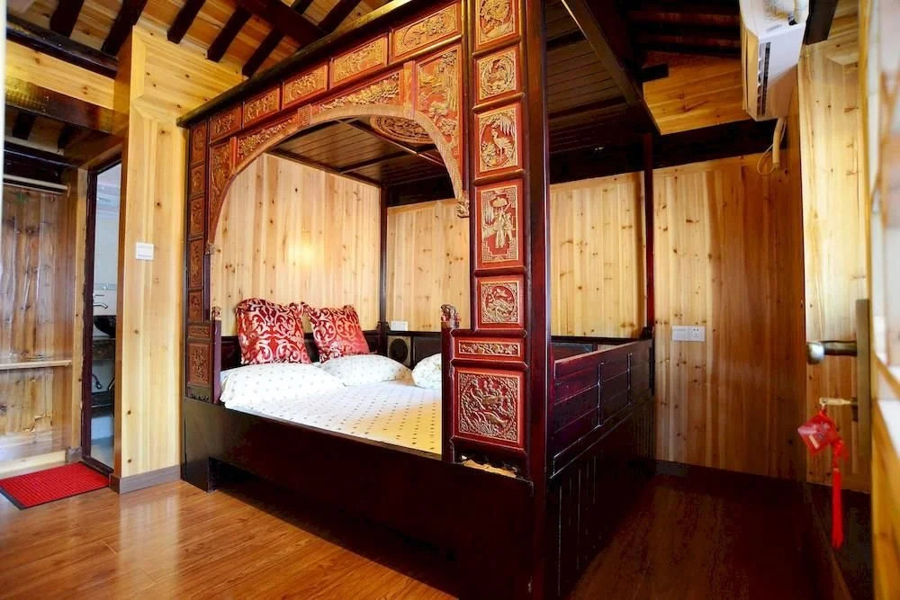 Huqinlou Inn