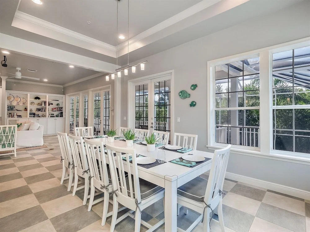 The Palm and Shell Captiva Island Private Luxury Home With Pool hot tub and Beach Access