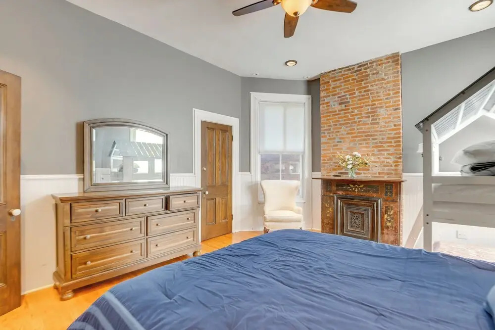 Home 2 Mi to Dtwn St Louis: Great for Families!