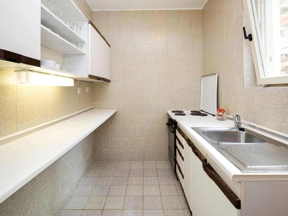 Elegant Resort Stay for 4 in Jelsa