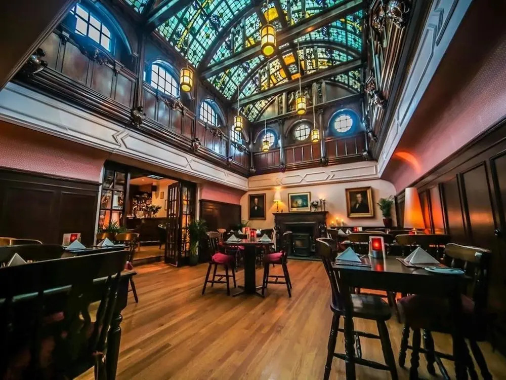 The Woodside Hotel, Aberdour. Exclusive Use