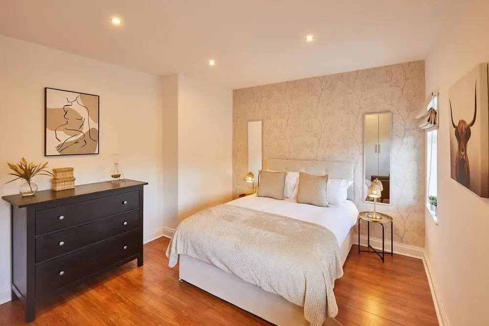Host & Stay | Newsam Crescent