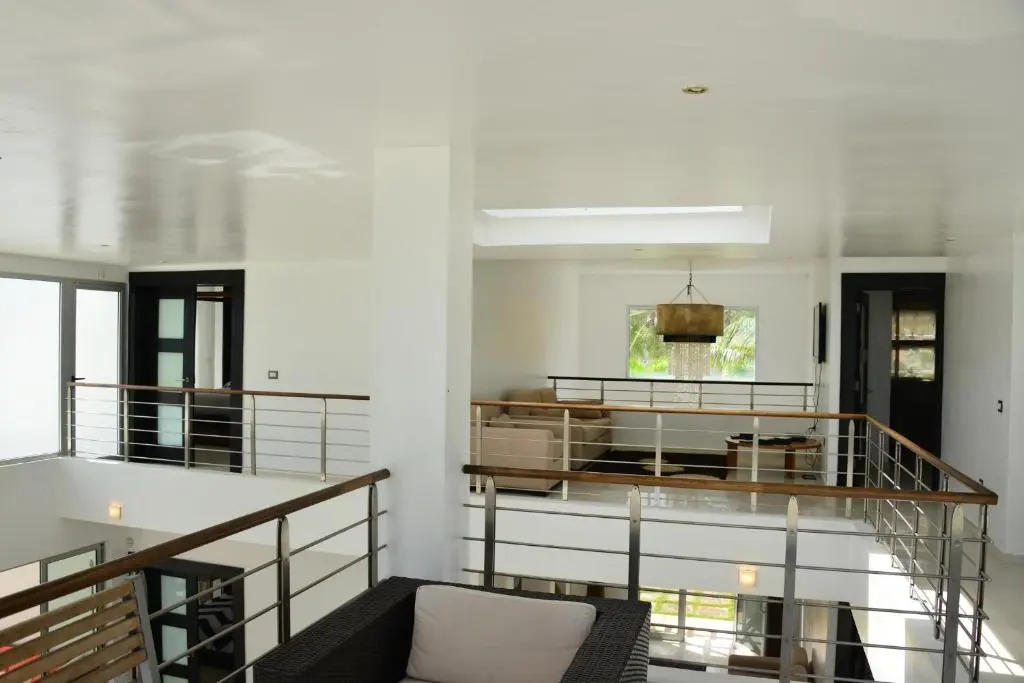 Villa Oceanfront Beach Access And Swim Pool Samana