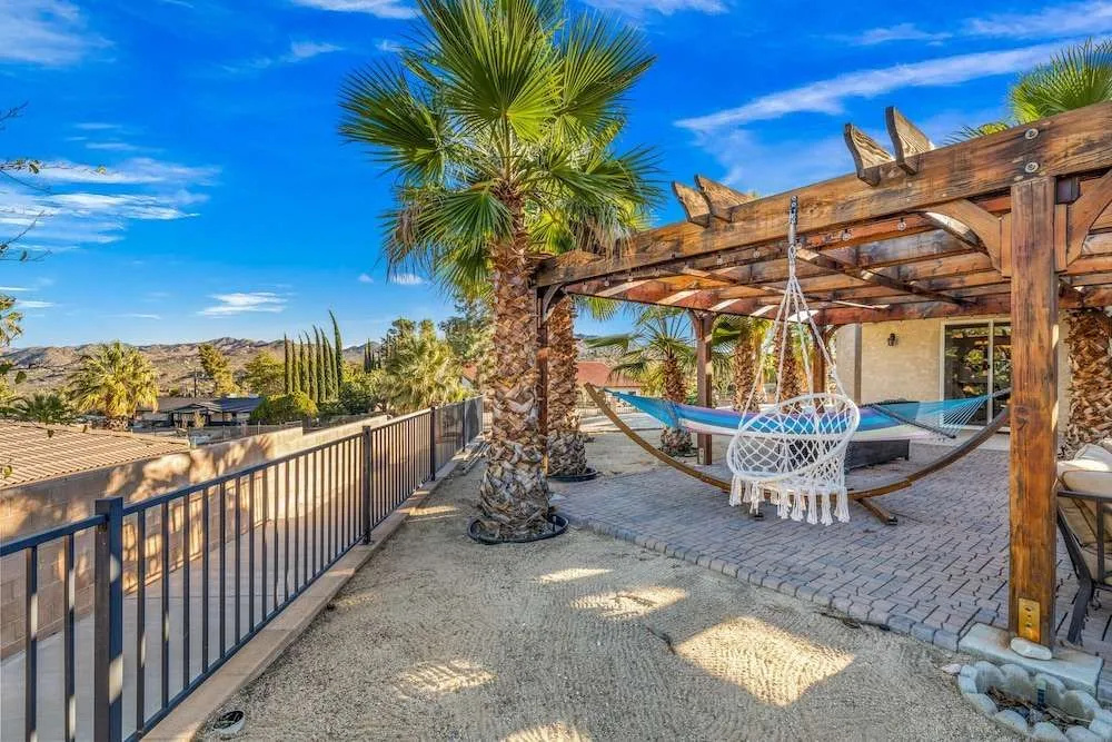 Palm View House