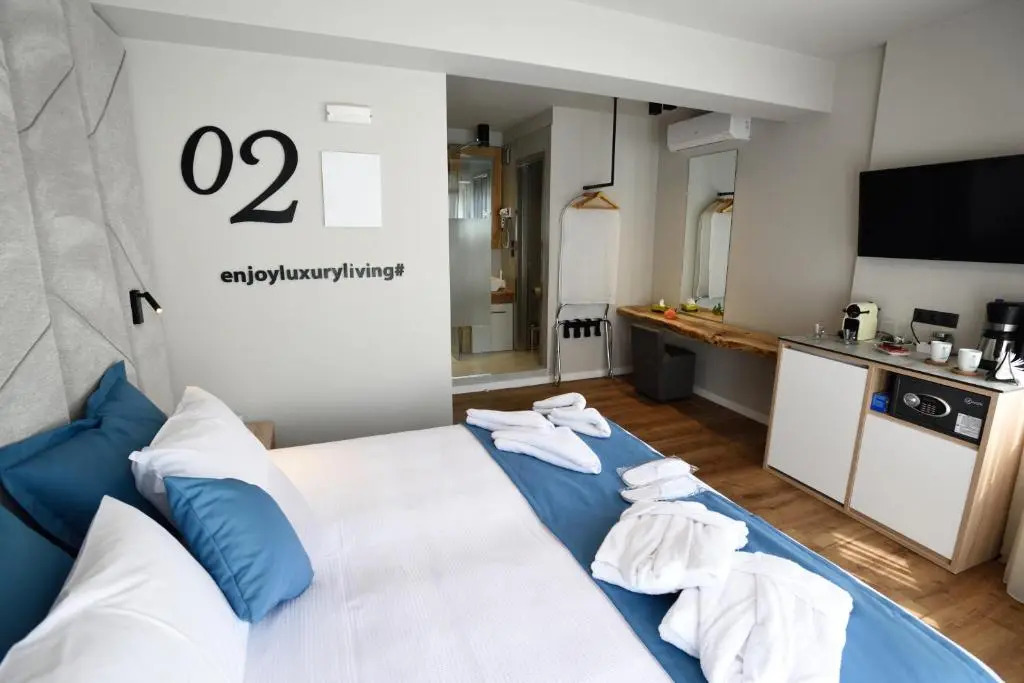 Magnifique Luxury Suites