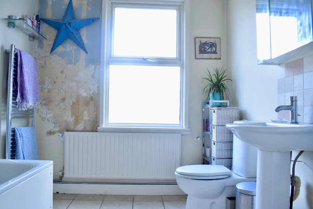 2 Bedroom Wimbledon House With Garden