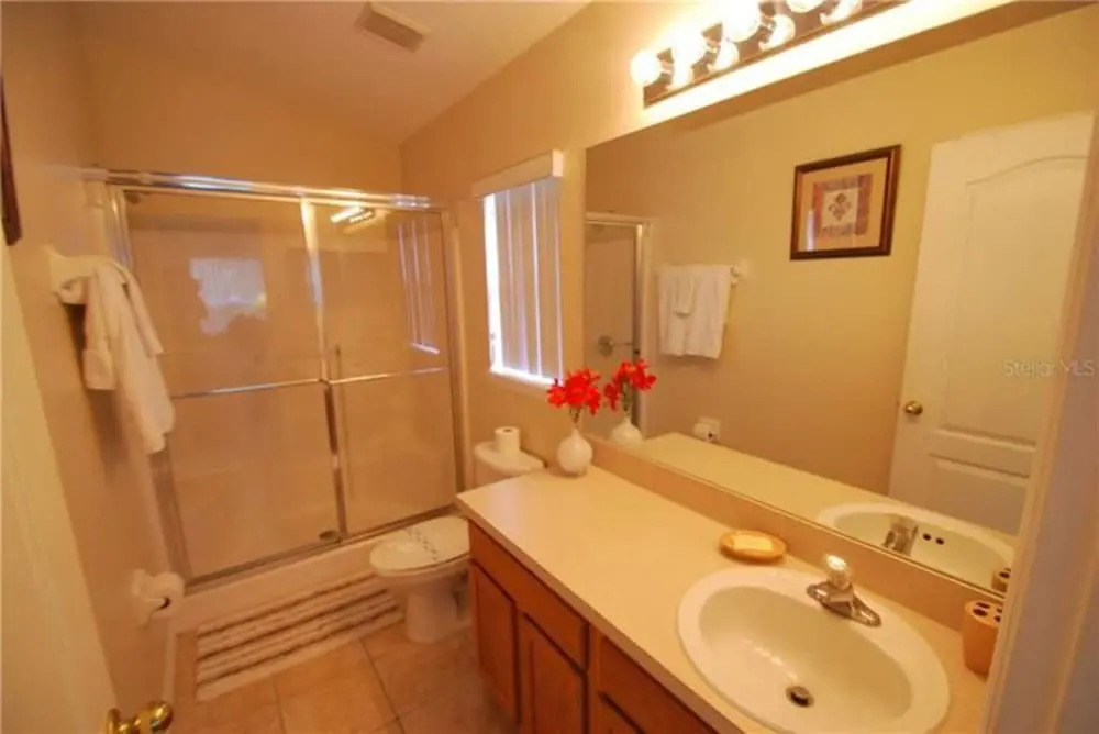 A 4 Bedroom Villa in Davenport With its own Private Pool