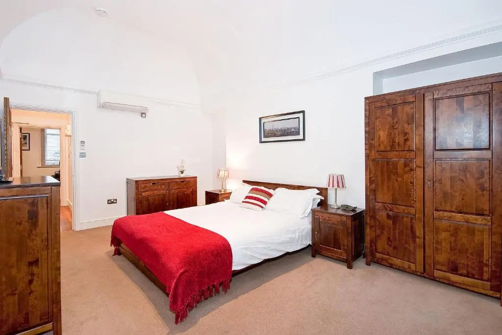 Apartment 2, 48 Bishopsgate by City Living London