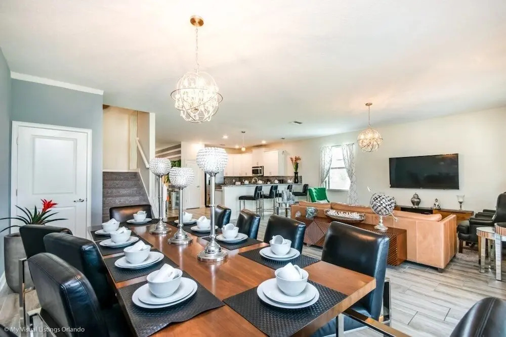 1314bw00 8 Bedroom Villa
