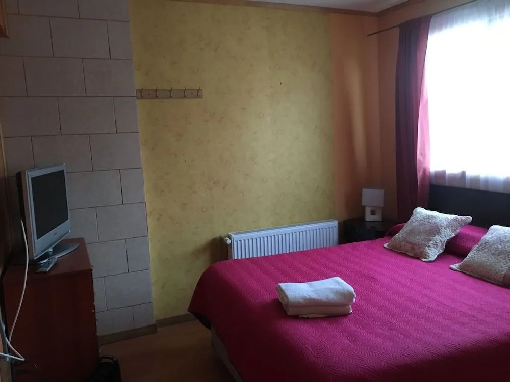 Hostal Bauer