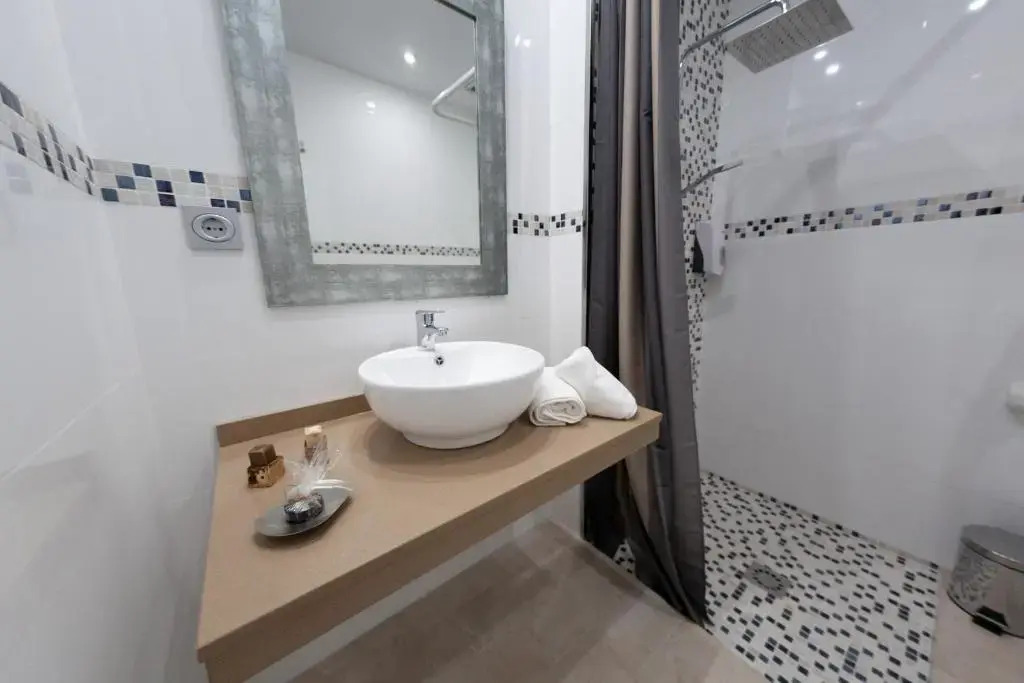 Hercules Boutique Hotel