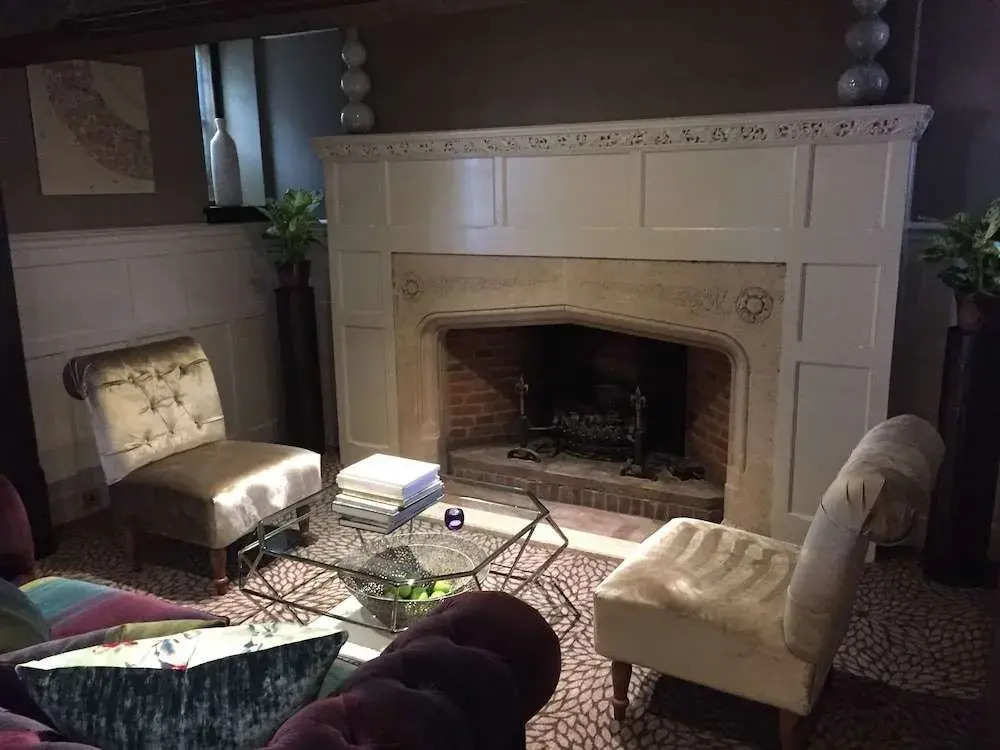 Hogarths Stone Manor
