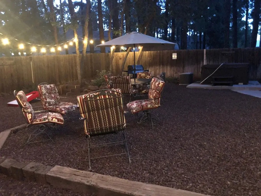Home In The Pines Near Downtown w Hottub