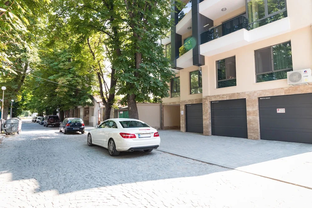 FM Luxury 1-BDR Apartment - City Sense