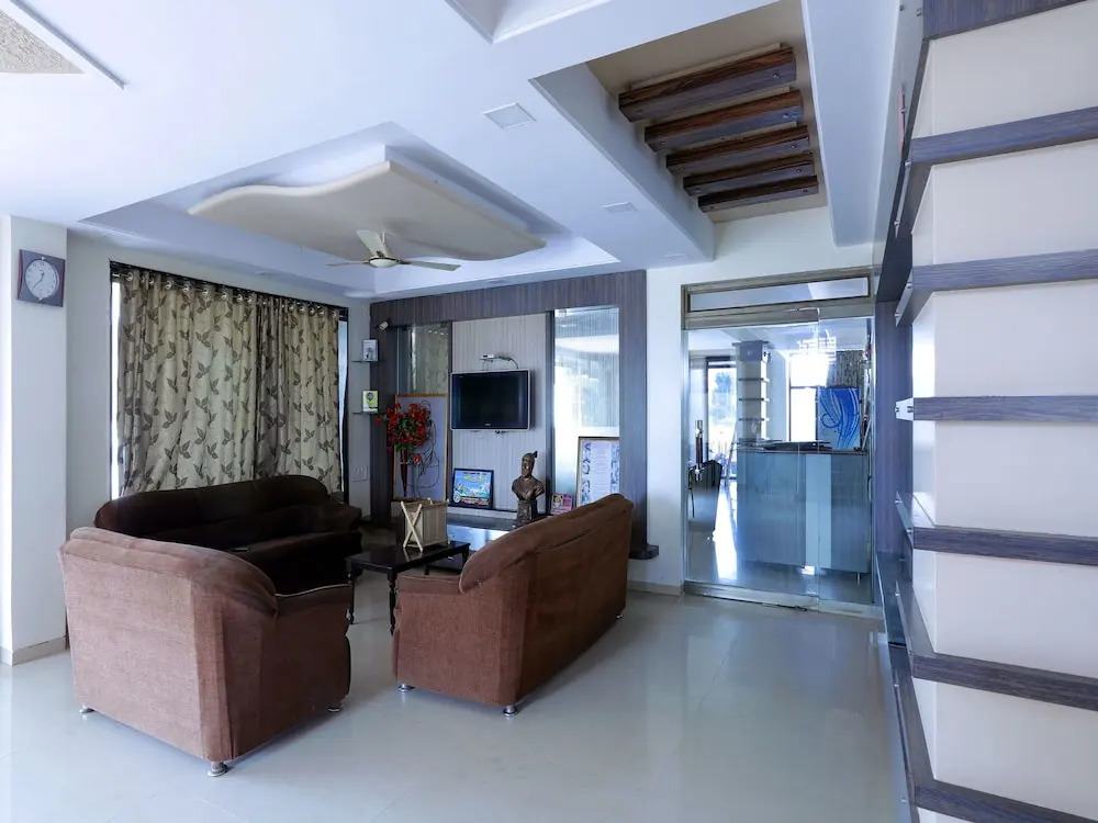 Hotel Shri Sai Murli