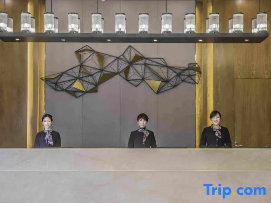 Fengyang Xinmilan International Business Hotel